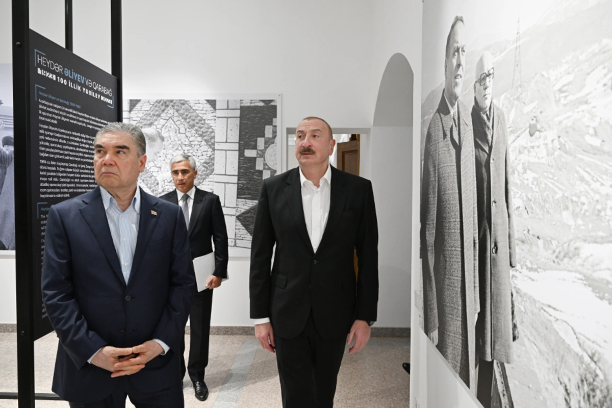 İlham Əliyev və Berdiməhəmmədov Şuşada 