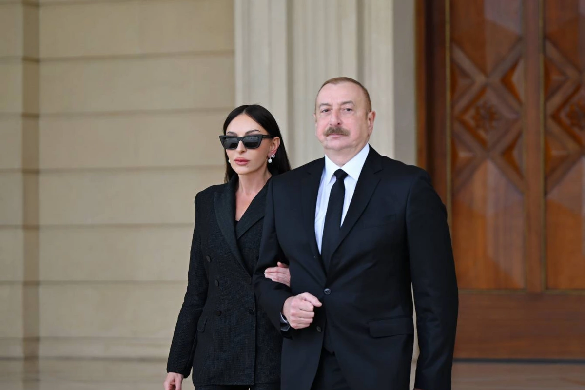 İlham Əliyev və Mehriban Əliyeva Qələbə uğrunda döyüşən Azərbaycan övladlarının xatirəsini anıblar