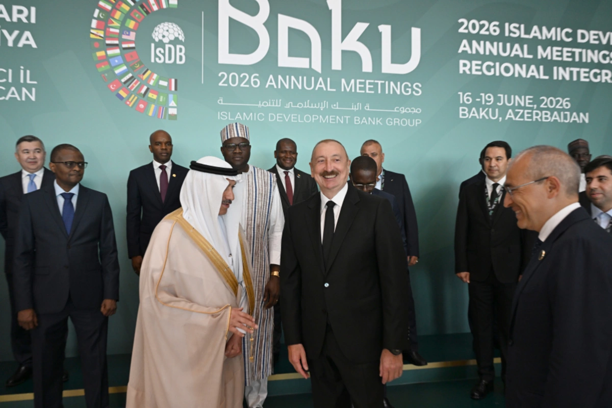 İlham Əliyevin iştirakı ilə İslam İnkişaf Bankı Qrupunun 2026-cı il üzrə İllik Toplantılarının açılış mərasimi keçirilib İlham Əliyevin iştirakı ilə İslam İnkişaf Bankı Qrupunun 2026-cı il üzrə İllik Toplantılarının açılış mərasimi keçirilib