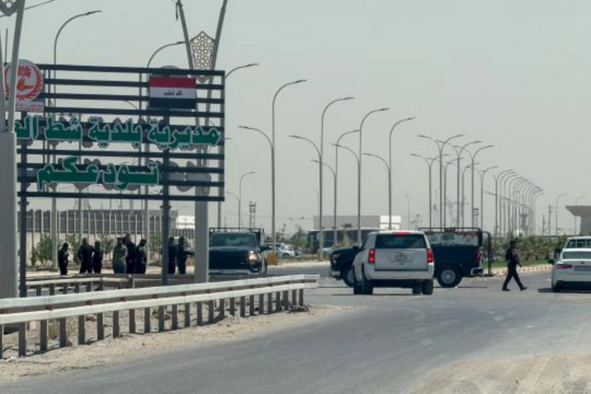 İraq İranla sərhəddə 3 keçidi yenidən açır İraq İranla sərhəddə 3 keçidi yenidən açır