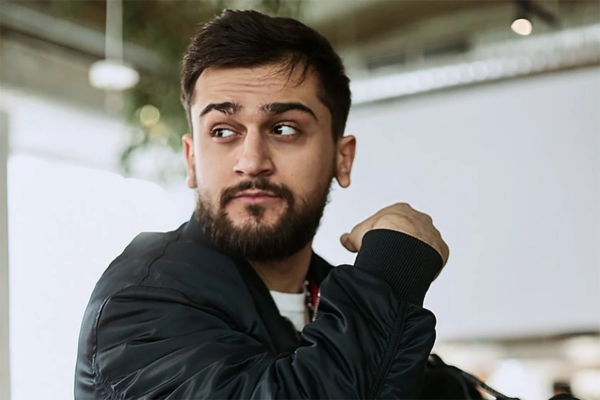 Jony səhhətindəki problemə görə konsertlərini təxirə saldı Jony səhhətindəki problemə görə konsertlərini təxirə saldı