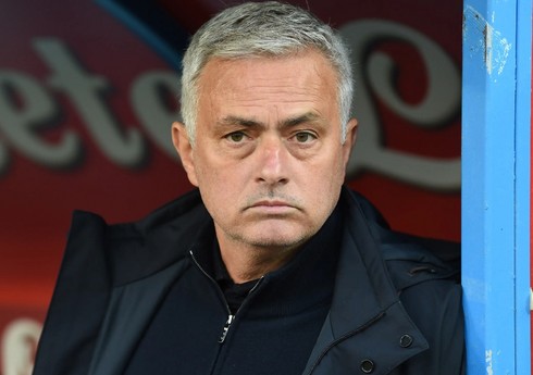 Joze Mourinyo “Roma” ilə yeni müqavilə bağlamağa hazırlaşır Joze Mourinyo “Roma” ilə yeni müqavilə bağlamağa hazırlaşır