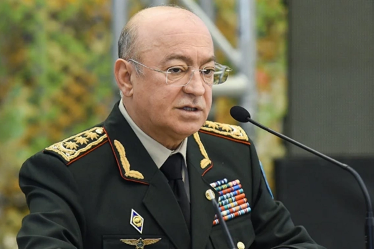 Kəmaləddin Heydərov Kəlbəcərdə vətəndaşları qəbul edib Kəmaləddin Heydərov Kəlbəcərdə vətəndaşları qəbul edib