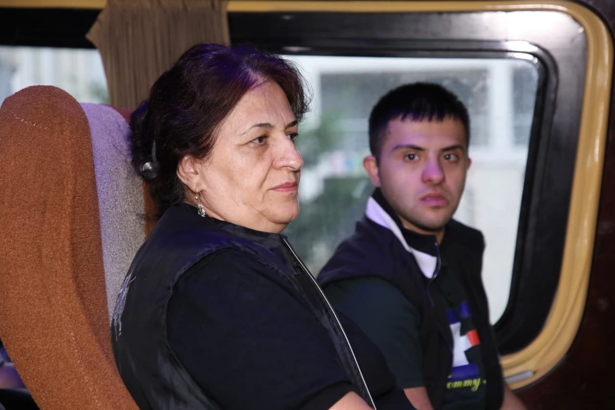 Köç karvanı Cəbrayıla çatıb, açarlar təqdim edilib