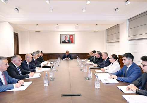 Korrupsiyaya qarşı mübarizə üzrə Komissiyanın yanında fəaliyyət göstərən işçi qrupların tərkibi yenilənəcək Korrupsiyaya qarşı mübarizə üzrə Komissiyanın yanında fəaliyyət göstərən işçi qrupların tərkibi yenilənəcək