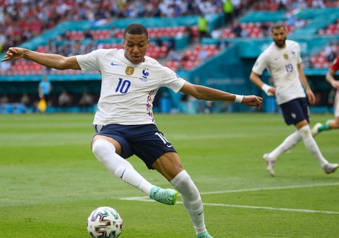 KİV: Mbappe 250 milyon avroya PSJ-dən “Real Madrid”ə keçəcək KİV: Mbappe 250 milyon avroya PSJ-dən “Real Madrid”ə keçəcək