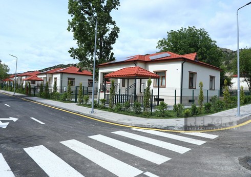 Laçının Sus kəndinə növbəti köç karvanı yola salınıb Laçının Sus kəndinə növbəti köç karvanı yola salınıb