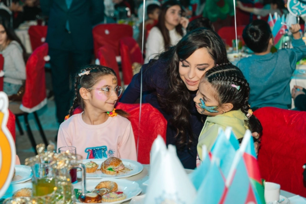 Leyla Əliyeva Heydər Əliyev Fondunun uşaqlar üçün təşkil etdiyi bayram şənliyindən paylaşım edib