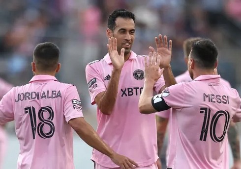 Lionel Messi qazandığı məvaciblə MLS tarixinin rekordçusudur Lionel Messi qazandığı məvaciblə MLS tarixinin rekordçusudur