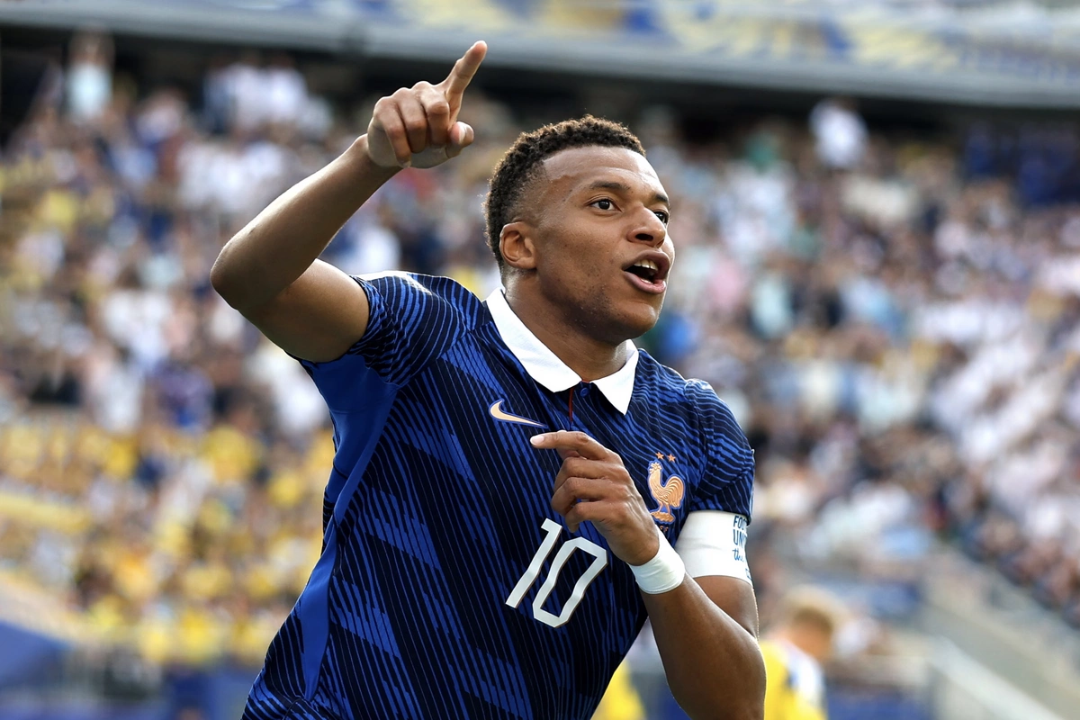 Mbappe DÇ-2026-da Messinin rekorduna bir addım da yaxınlaşdı Mbappe DÇ-2026-da Messinin rekorduna bir addım da yaxınlaşdı