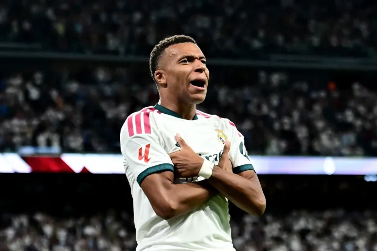 Mbappe Dembele ilə münasibətlərindən danışdı: Mbappe Dembele ilə münasibətlərindən danışdı: