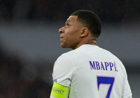 Mbappe yayda PSJ-dən ayrılmasa, 100 milyon avro əldə edəcək Mbappe yayda PSJ-dən ayrılmasa, 100 milyon avro əldə edəcək