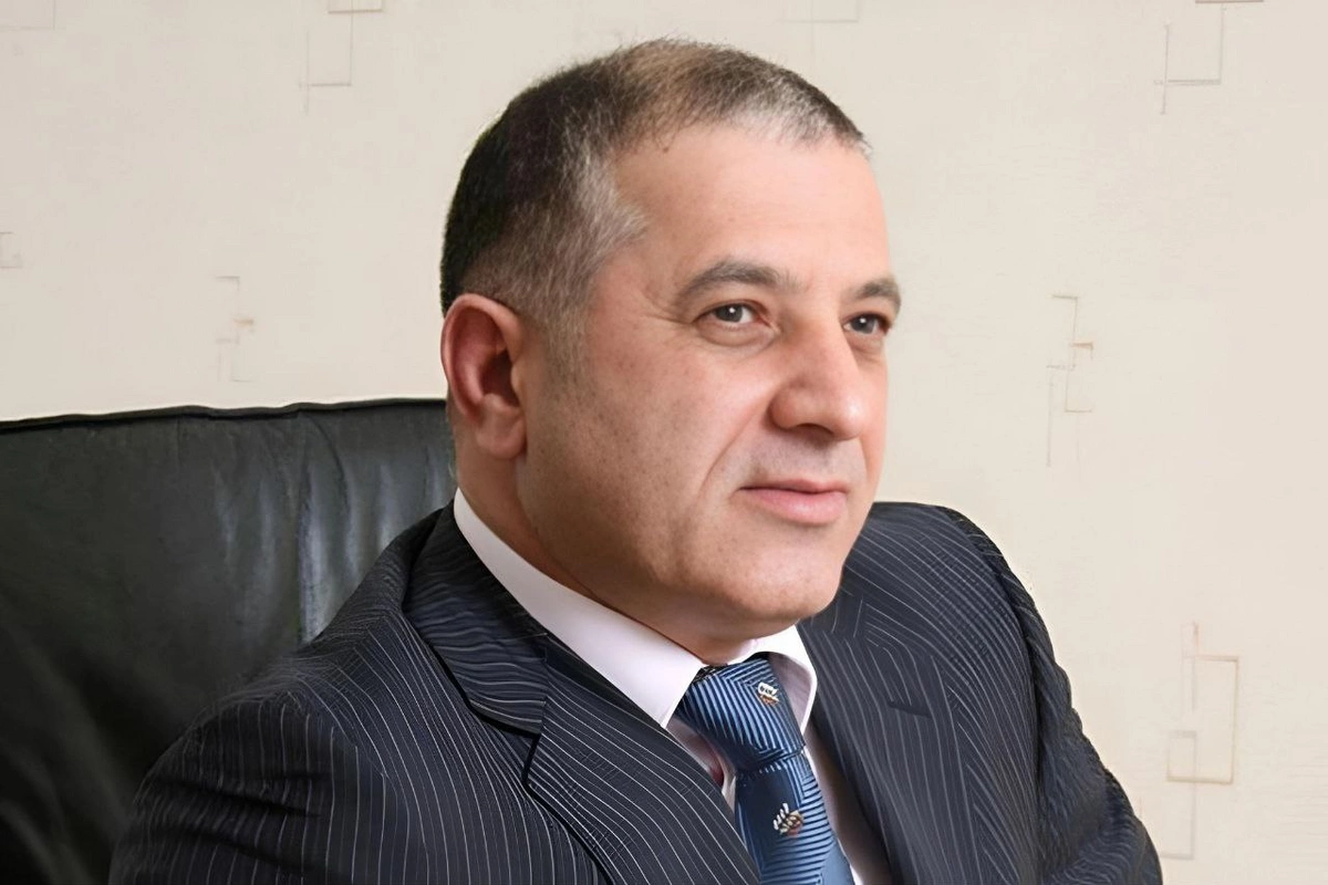 Məhkum bankirin Britaniyadakı 5 milyonluq hesabına həbs qoyuldu