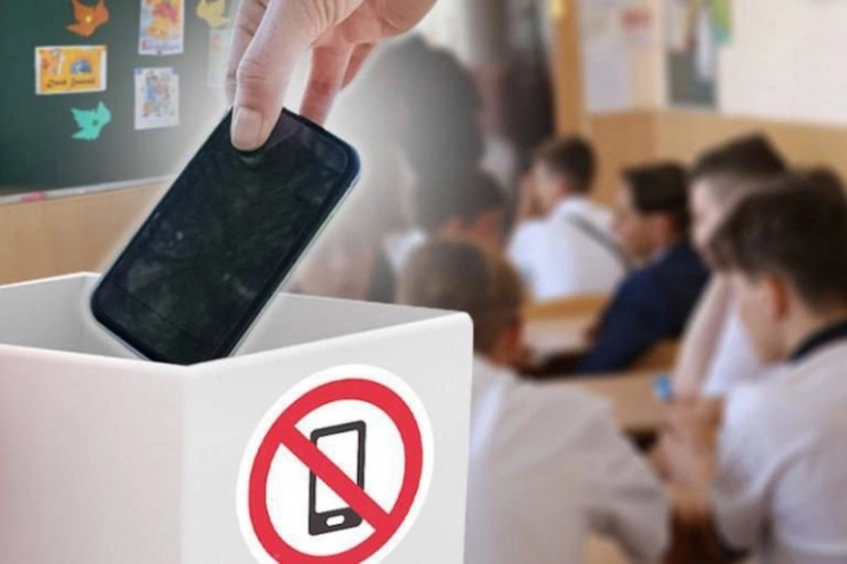 Məktəblərdə telefon işlətmək QADAĞAN EDİLİR Məktəblərdə telefon işlətmək QADAĞAN EDİLİR
