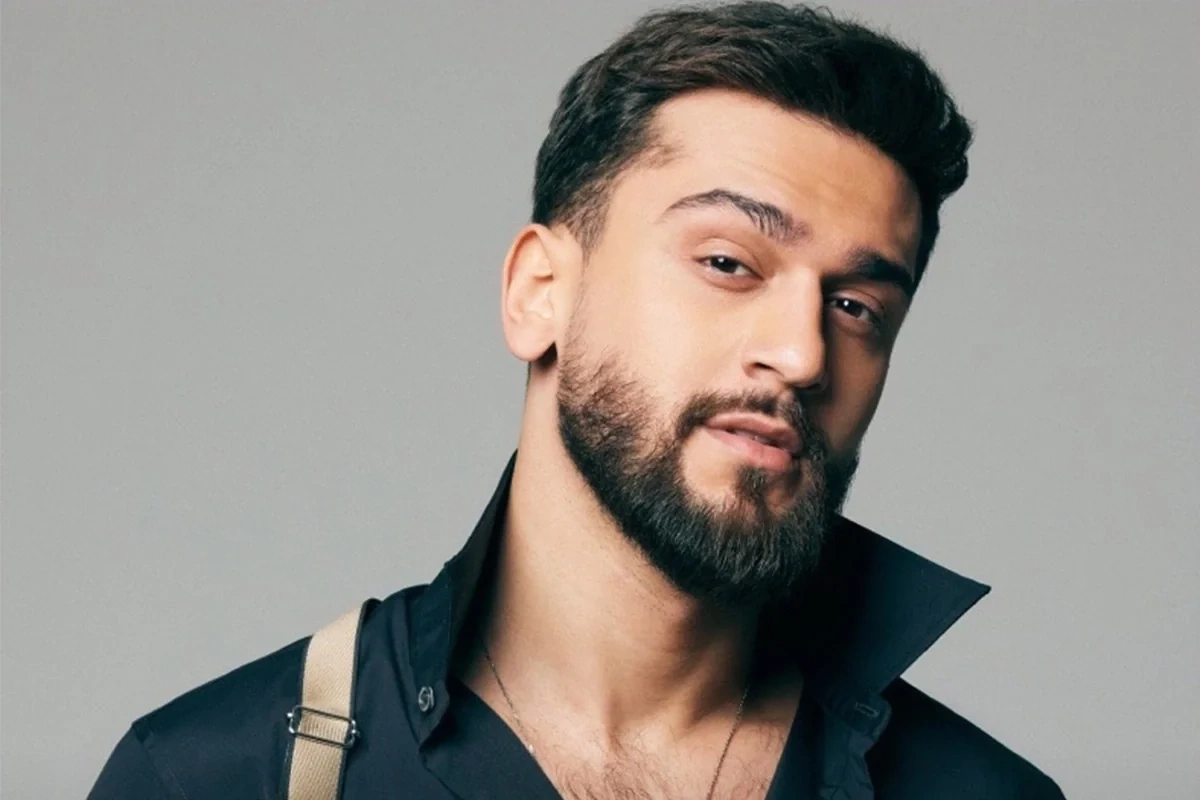 Məşhur azərbaycanəsilli müğənni JONY adını və soyadını dəyişdi Məşhur azərbaycanəsilli müğənni JONY adını və soyadını dəyişdi