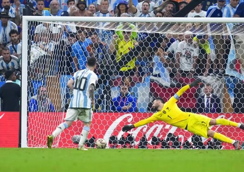Messi və Lyoris mundialların rekordunu təkrarlayıb Messi və Lyoris mundialların rekordunu təkrarlayıb