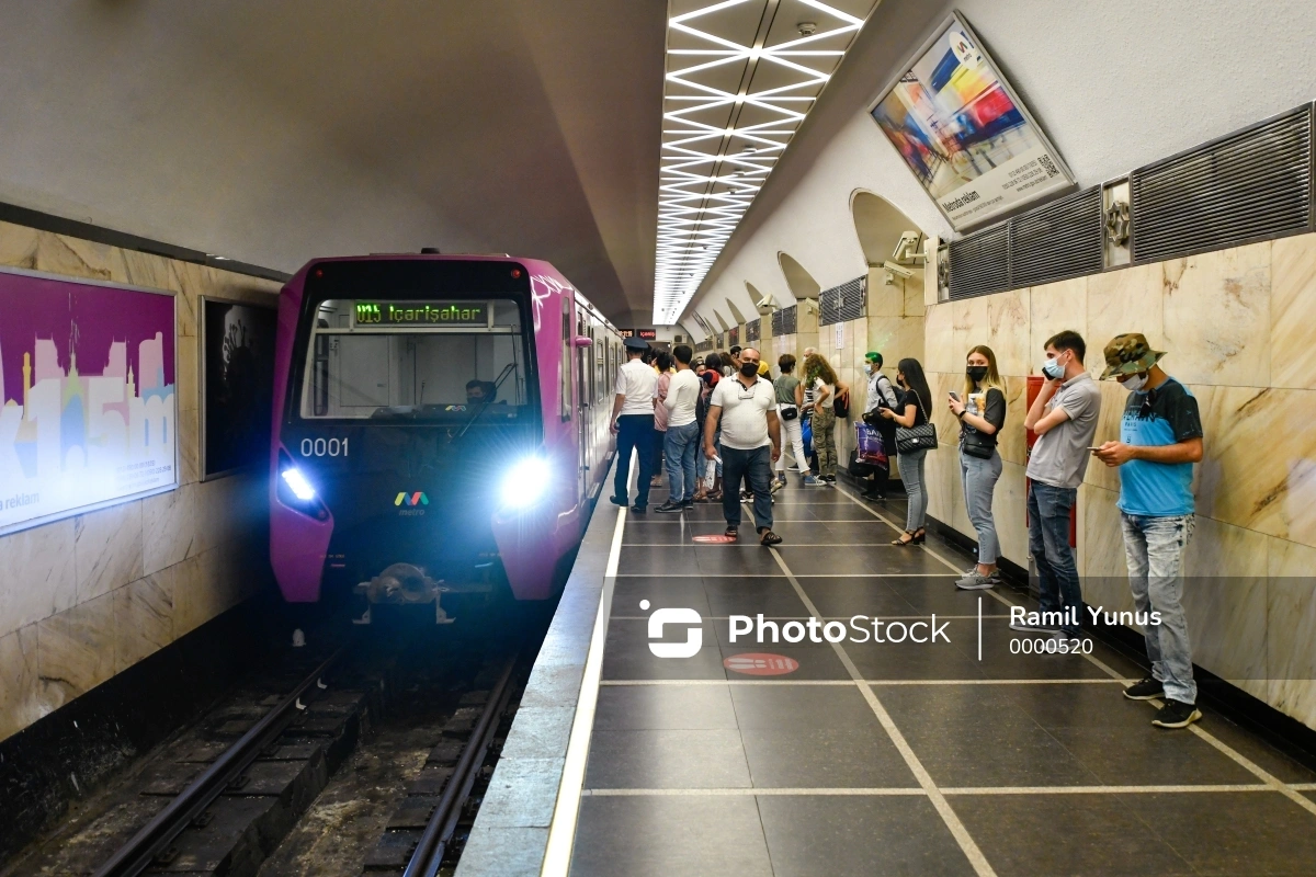 Metroda 7 dəqiqəlik interval, sərnişinlər stansiyada düşürüldülər Metroda 7 dəqiqəlik interval, sərnişinlər stansiyada düşürüldülər