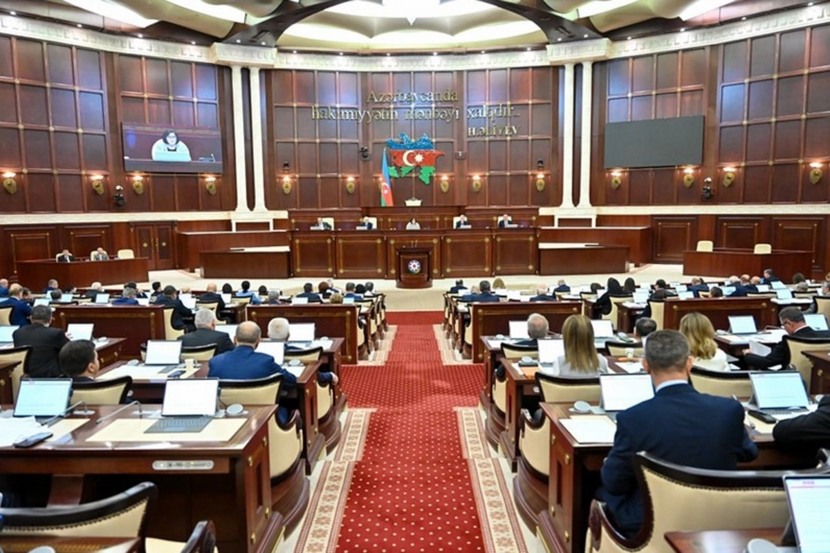 Milli Məclisin plenar iclası başlayıb, gündəlikdə 16 məsələ var Milli Məclisin plenar iclası başlayıb, gündəlikdə 16 məsələ var