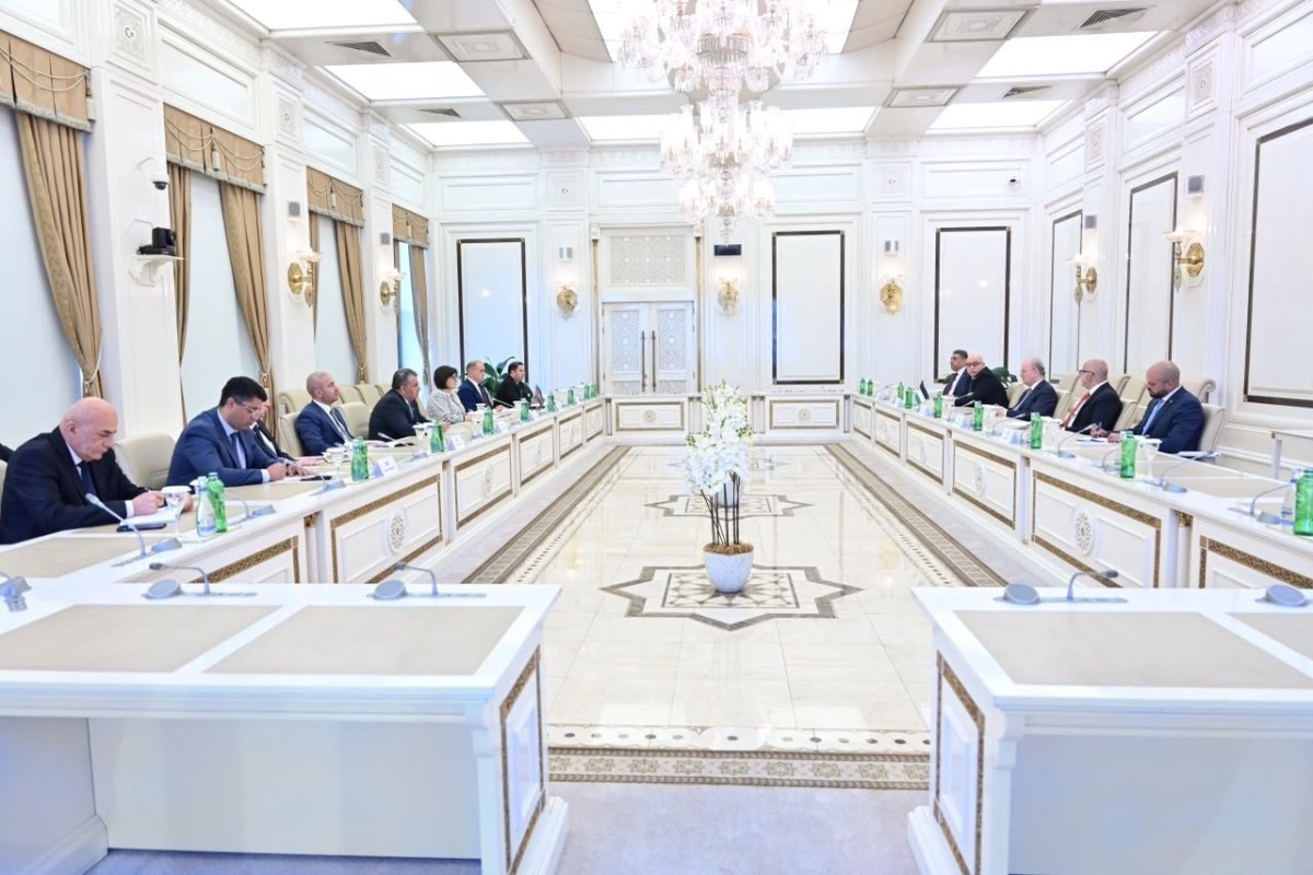 Milli Məclisin sədri Fələstin Baş naziri ilə görüşüb