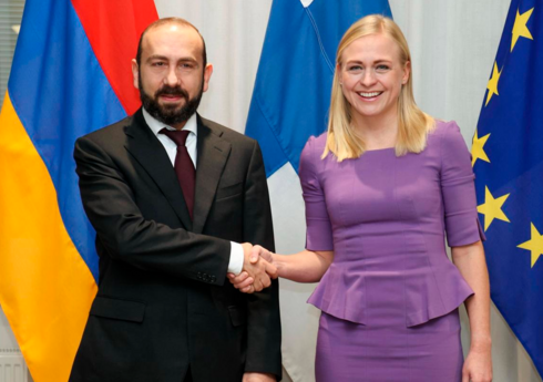 Mirzoyan finlandiyalı həmkarı ilə Azərbaycanla sülh prosesini müzakirə edib