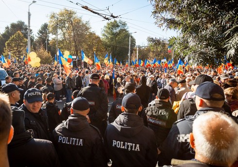 Moldova paytaxtında polislə etirazçılar arasında toqquşma olub
