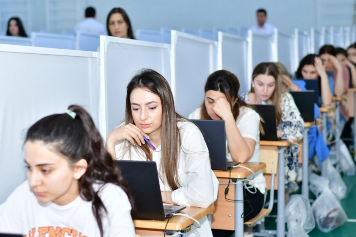 Müəllimlərə süni intellektlə bağlı TƏLİMLƏR KEÇİRİLƏCƏK