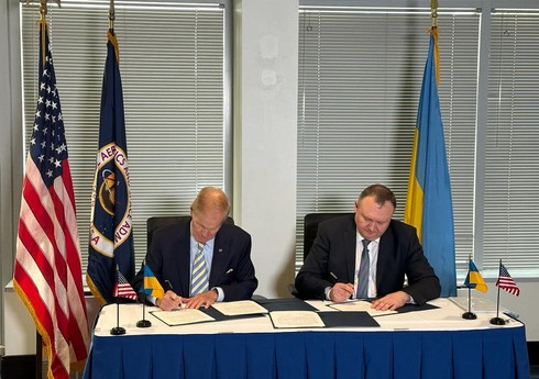 NASA və Ukrayna Kosmik Agentliyi əməkdaşlıq sazişi imzalayıblar NASA və Ukrayna Kosmik Agentliyi əməkdaşlıq sazişi imzalayıblar