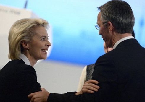 NATO və Avropa Komissiyasının rəhbərləri Ukraynaya dəstəyi müzakirə ediblər NATO və Avropa Komissiyasının rəhbərləri Ukraynaya dəstəyi müzakirə ediblər
