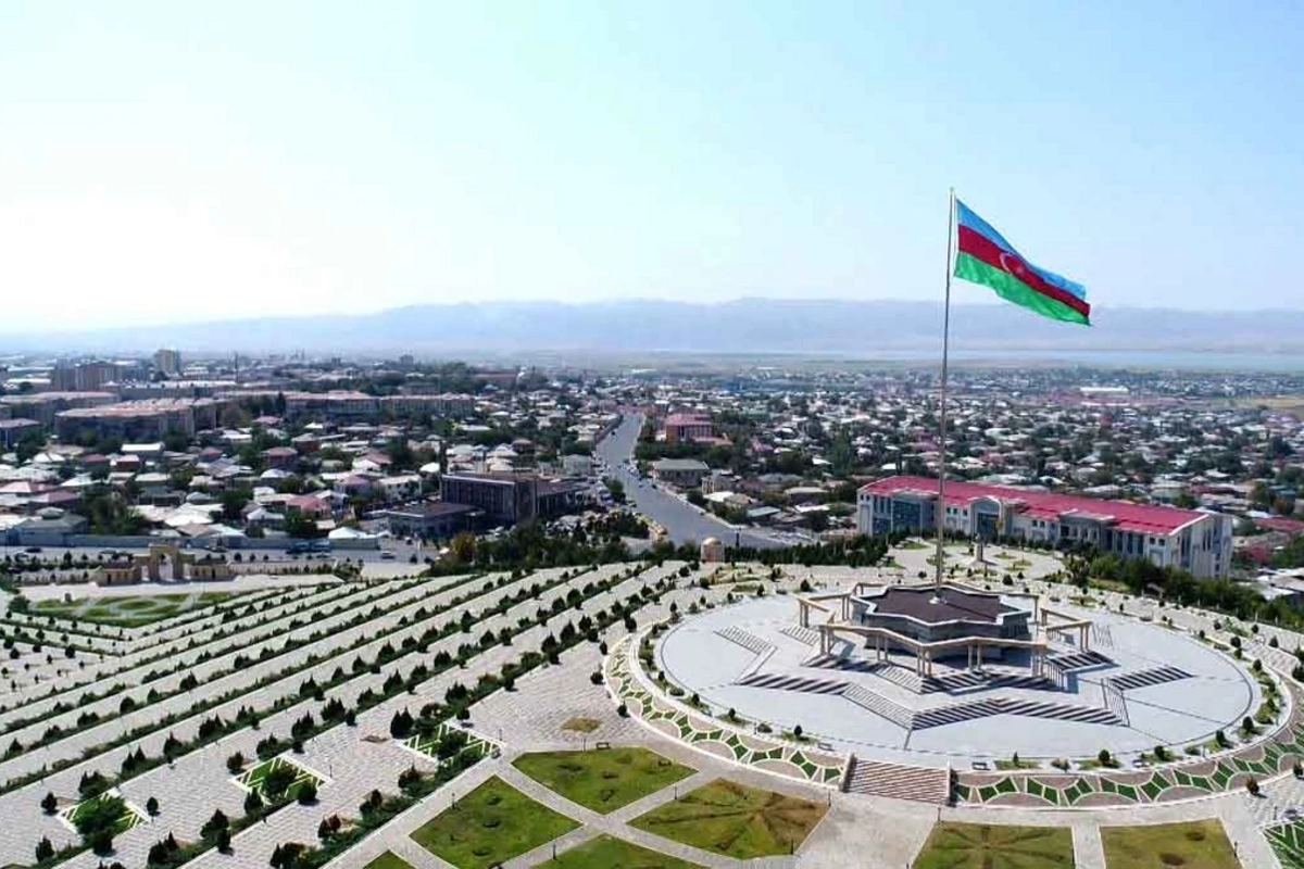 Naxçıvan Ticarət və Xidmət Departamentinin direktoru işdən çıxarılıb