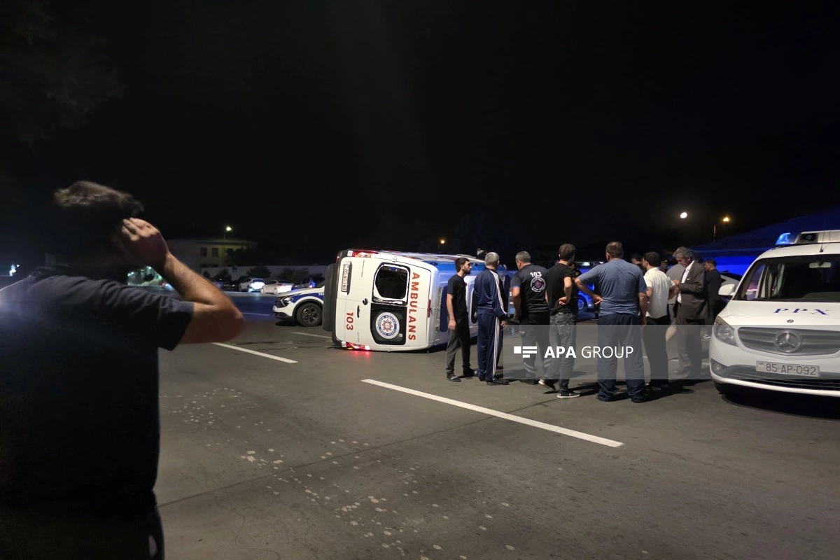 Naxçıvanda təcili tibbi yardım avtomobili aşıb, xəsarət alanlar var