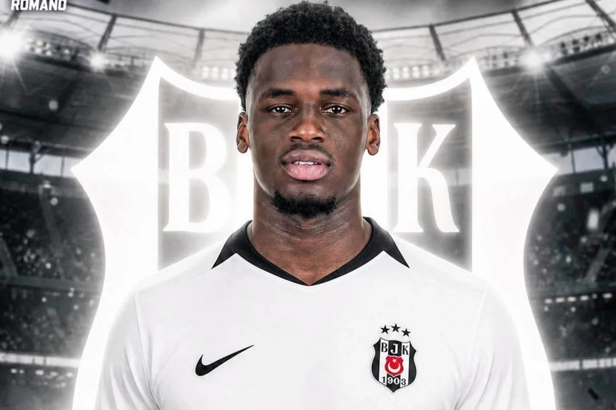 Niderlandlı futbolçu Ernest Poku 