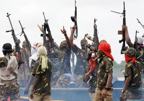 Nigeriyada bir ayda 850-dən çox terrorçu zərərsizləşdirilib Nigeriyada bir ayda 850-dən çox terrorçu zərərsizləşdirilib