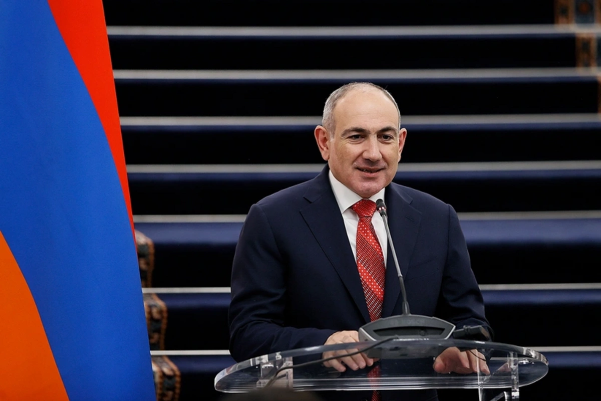 Nikol Paşinyan Sülh Şurasının ilk iclasında iştirak edəcək