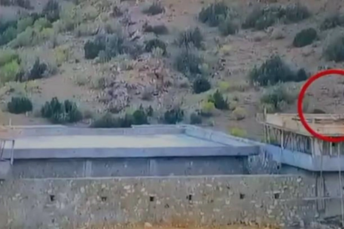 Pakistan və Əfqanıstan sərhədində gərginlik: ordu dron və təyyarələri havaya qaldırdı Pakistan və Əfqanıstan sərhədində gərginlik: ordu dron və təyyarələri havaya qaldırdı