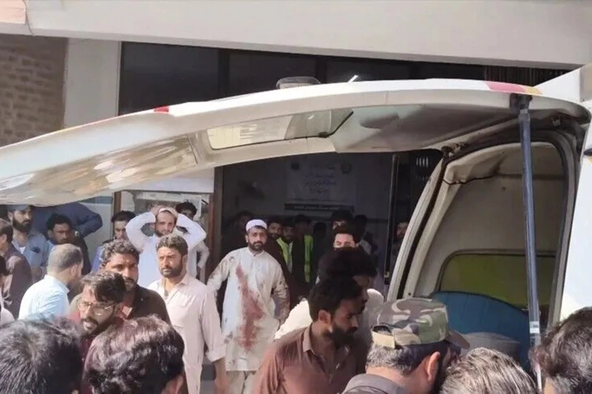 Pakistanın Kohat şəhərində terror: ölənlərin sayı 31-ə çatdı Pakistanın Kohat şəhərində terror: ölənlərin sayı 31-ə çatdı