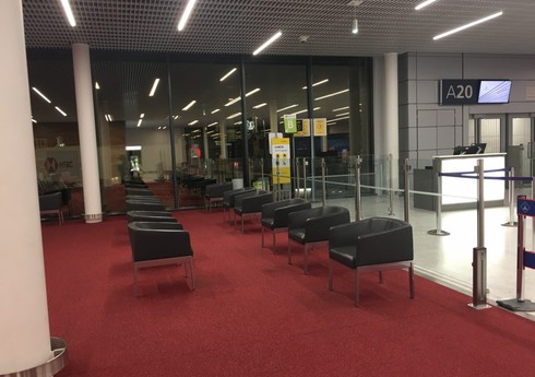 Paris-Orli hava limanının iki terminalı bomba təhlükəsi səbəbindən boşaldılıb