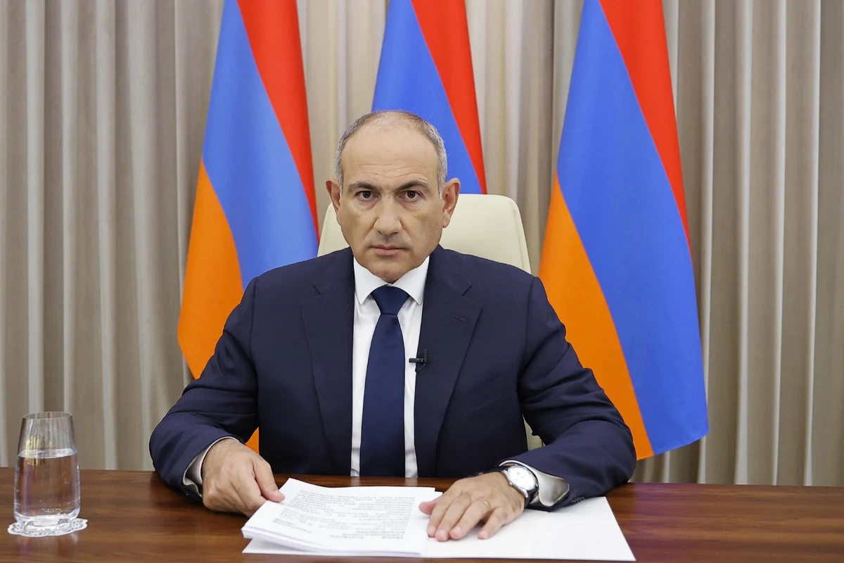 Paşinyan: Ermənistan Rusiya ilə dəmir yolu üzrə razılaşmalara yenidən baxmaq niyyətində deyil