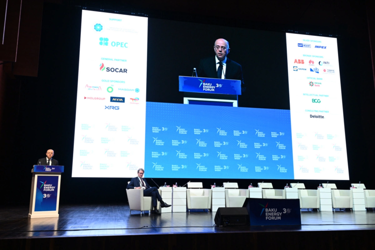 Pərviz Şahbazov: Üç günəş elektrik stansiyasının tikintisinə başlanılacaq Pərviz Şahbazov: Üç günəş elektrik stansiyasının tikintisinə başlanılacaq