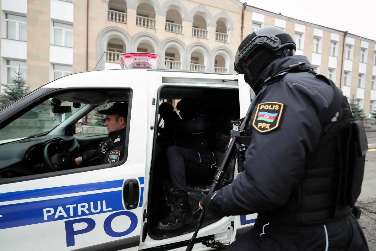 Polis qanunsuz saxlanılan odlu silah-sursat aşkar edib