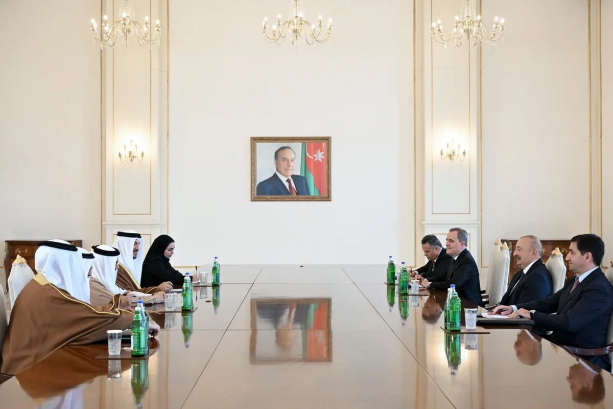 Prezident İlham Əliyev Bəhreynin xarici işlər nazirini qəbul edib