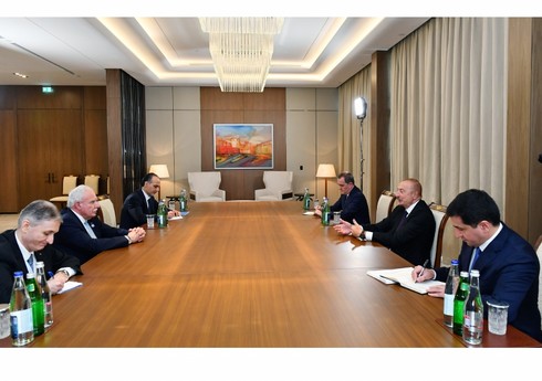 Prezident İlham Əliyev Fələstinin xarici işlər nazirini qəbul edib Prezident İlham Əliyev Fələstinin xarici işlər nazirini qəbul edib