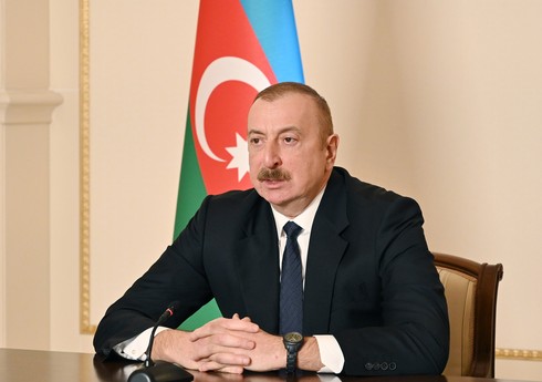 Prezident İlham Əliyev: Tarixi Zəfərimiz bütün azərbaycanlıları bir yumruq halına gətirir Prezident İlham Əliyev: Tarixi Zəfərimiz bütün azərbaycanlıları bir yumruq halına gətirir
