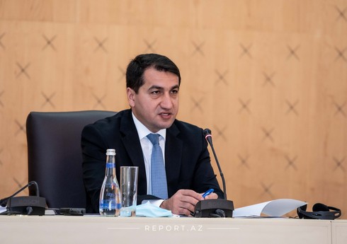 Prezidentin köməkçisi anti-Azərbaycan hesabatı hazırlayan vəkilin ittihamlarına cavab verib Prezidentin köməkçisi anti-Azərbaycan hesabatı hazırlayan vəkilin ittihamlarına cavab verib