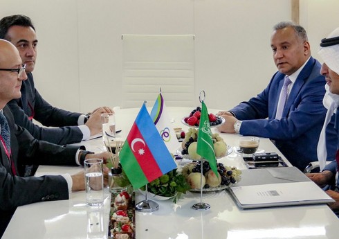 Pərviz Şahbazov səudiyyəli həmkarı ilə “Xızı-Abşeron” KES inşasını müzakirə edib Pərviz Şahbazov səudiyyəli həmkarı ilə “Xızı-Abşeron” KES inşasını müzakirə edib