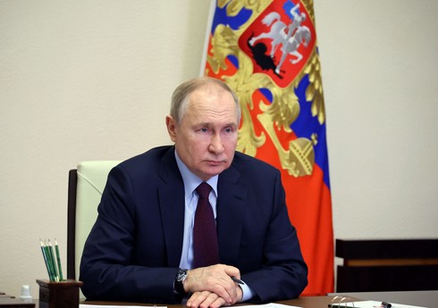 Putin: Putin: