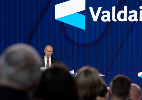 Putin Ukrayna problemini həll edə bilənlərin adını çəkib Putin Ukrayna problemini həll edə bilənlərin adını çəkib