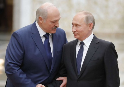 Putin və Lukaşenko telefonla son vəziyyəti müzakirə ediblər Putin və Lukaşenko telefonla son vəziyyəti müzakirə ediblər