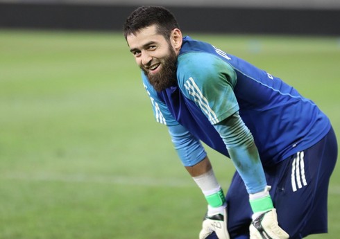 “Qarabağ”ın baş direktoru: “Şahruddinin “Adana Dəmirspor”a keçidinə icazə verdik” “Qarabağ”ın baş direktoru: “Şahruddinin “Adana Dəmirspor”a keçidinə icazə verdik”
