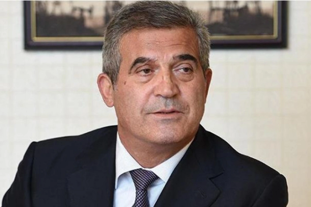 Qaradağ Rayon İcra Hakimiyyətinin başçısı vəzifəsindən azad edildi Qaradağ Rayon İcra Hakimiyyətinin başçısı vəzifəsindən azad edildi
