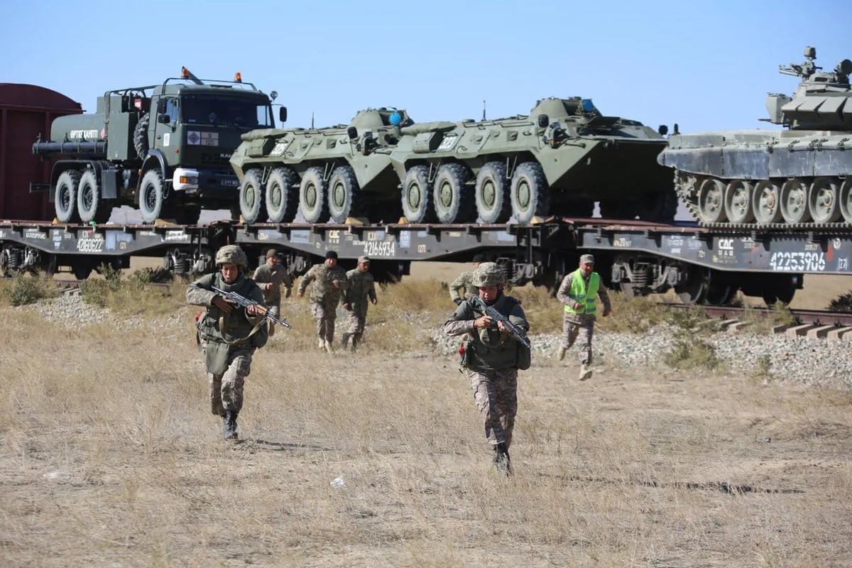 Qazaxıstan ordusu yüksək döyüş hazırlığına keçəcək